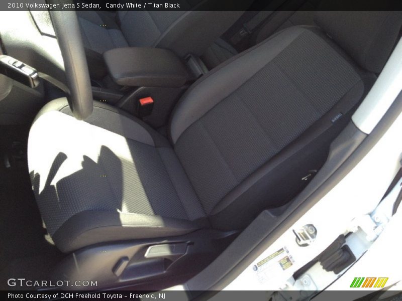 Candy White / Titan Black 2010 Volkswagen Jetta S Sedan