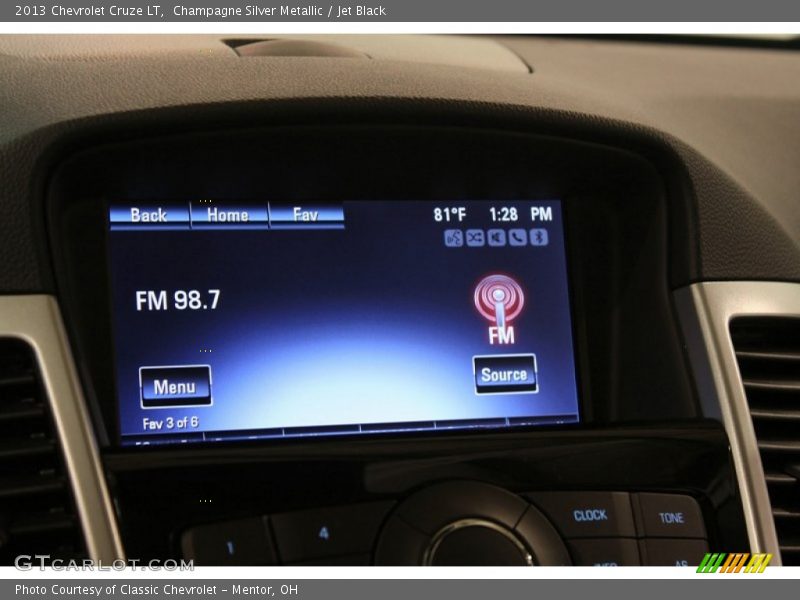 Champagne Silver Metallic / Jet Black 2013 Chevrolet Cruze LT