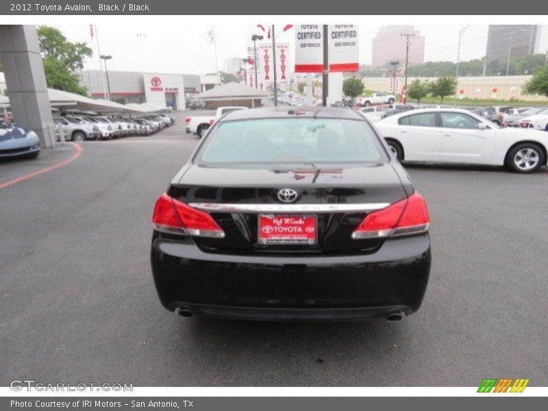 Black / Black 2012 Toyota Avalon