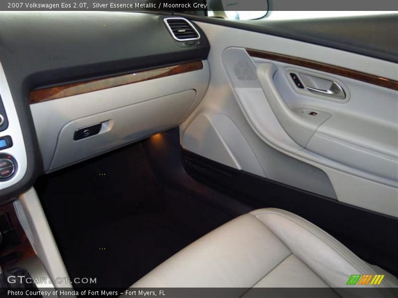 Silver Essence Metallic / Moonrock Grey 2007 Volkswagen Eos 2.0T