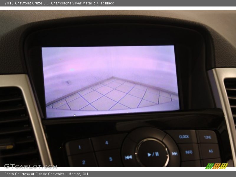 Champagne Silver Metallic / Jet Black 2013 Chevrolet Cruze LT
