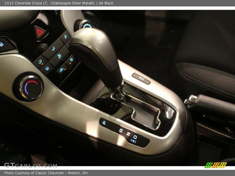 Champagne Silver Metallic / Jet Black 2013 Chevrolet Cruze LT