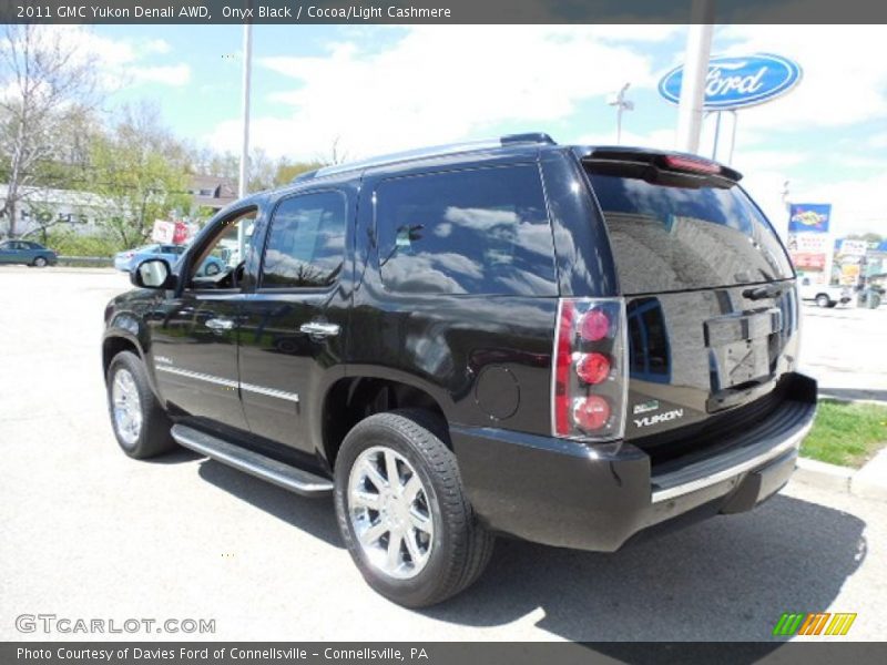 Onyx Black / Cocoa/Light Cashmere 2011 GMC Yukon Denali AWD