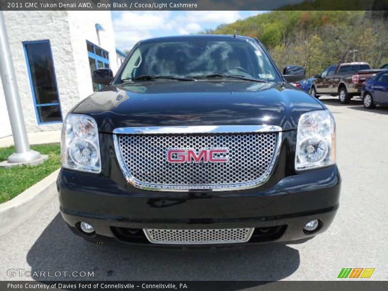 Onyx Black / Cocoa/Light Cashmere 2011 GMC Yukon Denali AWD