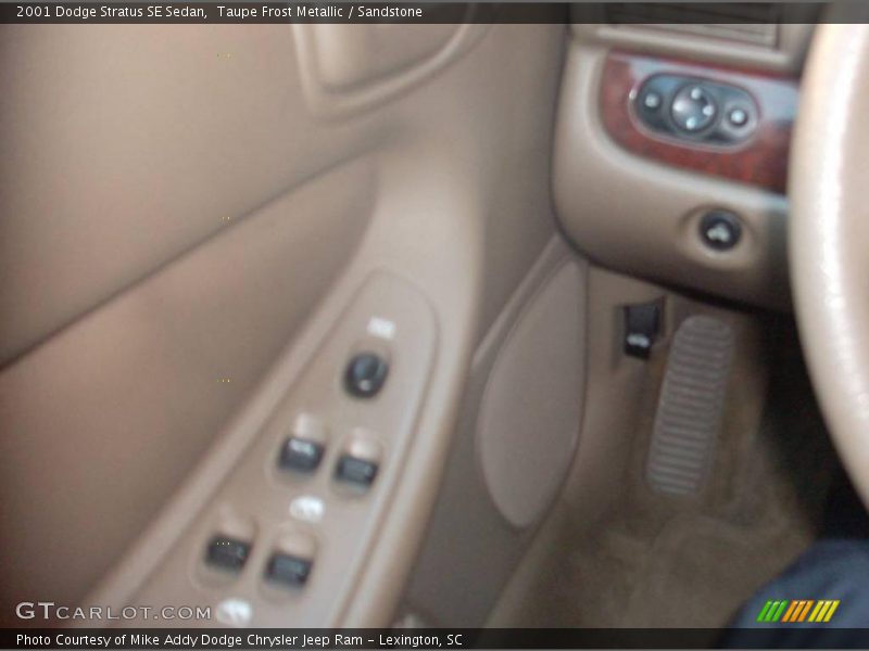Taupe Frost Metallic / Sandstone 2001 Dodge Stratus SE Sedan