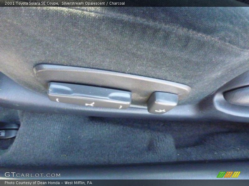 Silverstream Opalescent / Charcoal 2001 Toyota Solara SE Coupe