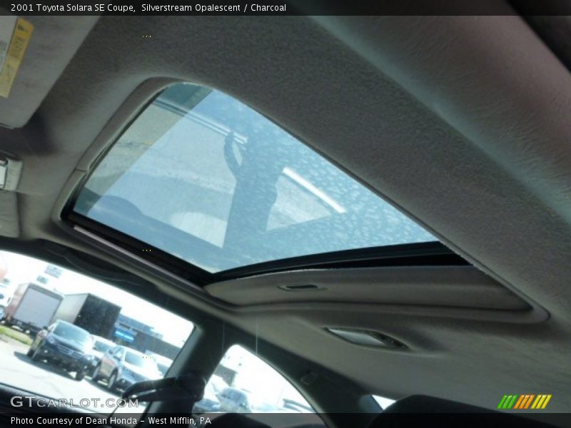 Silverstream Opalescent / Charcoal 2001 Toyota Solara SE Coupe