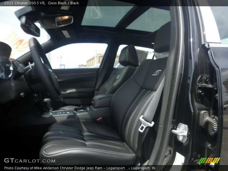 Gloss Black / Black 2013 Chrysler 300 S V8