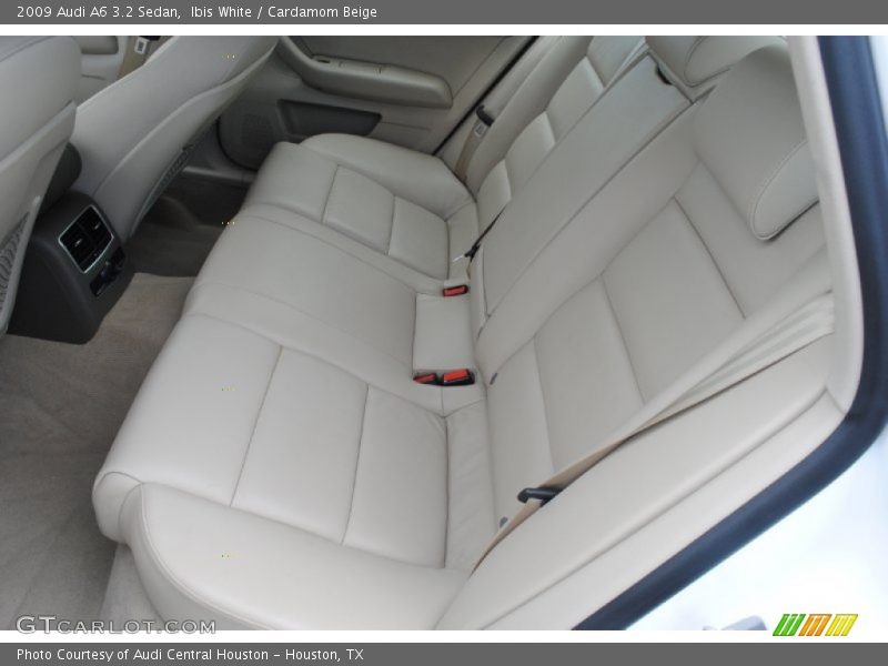 Rear Seat of 2009 A6 3.2 Sedan