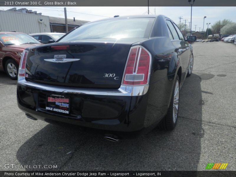 Gloss Black / Black 2013 Chrysler 300 C