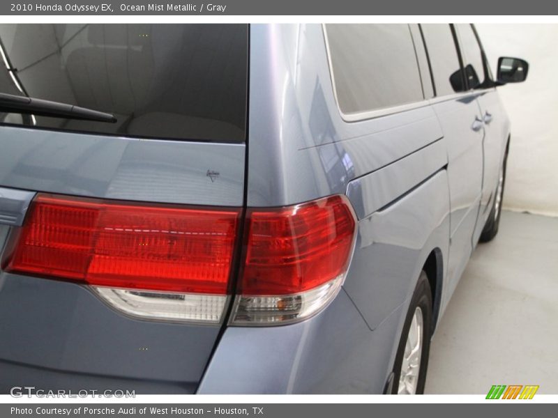 Ocean Mist Metallic / Gray 2010 Honda Odyssey EX
