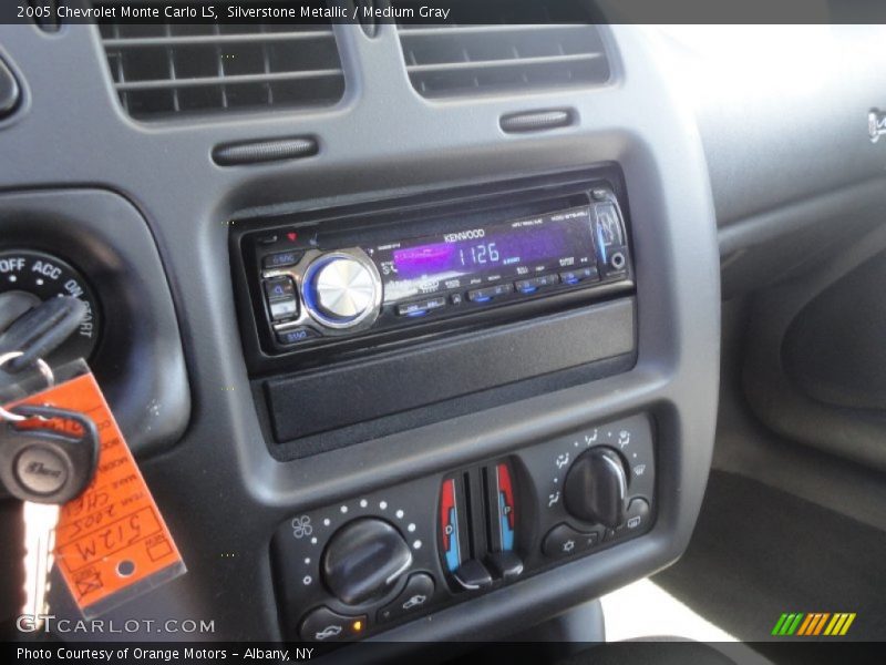 Silverstone Metallic / Medium Gray 2005 Chevrolet Monte Carlo LS