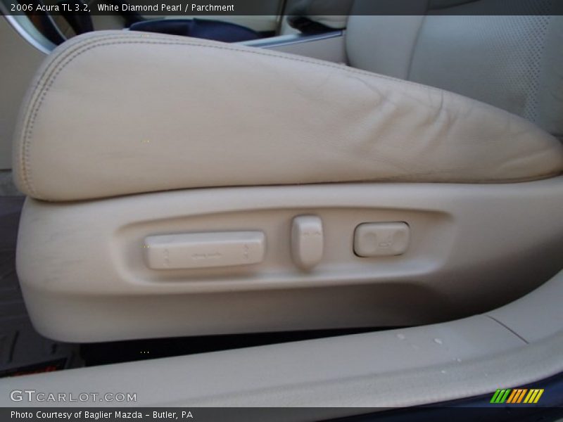 White Diamond Pearl / Parchment 2006 Acura TL 3.2
