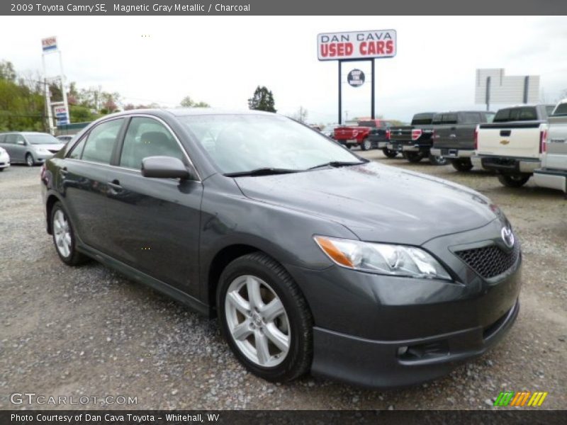 Magnetic Gray Metallic / Charcoal 2009 Toyota Camry SE