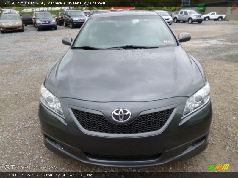 Magnetic Gray Metallic / Charcoal 2009 Toyota Camry SE