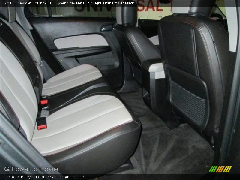 Cyber Gray Metallic / Light Titanium/Jet Black 2011 Chevrolet Equinox LT