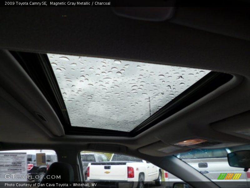 Magnetic Gray Metallic / Charcoal 2009 Toyota Camry SE