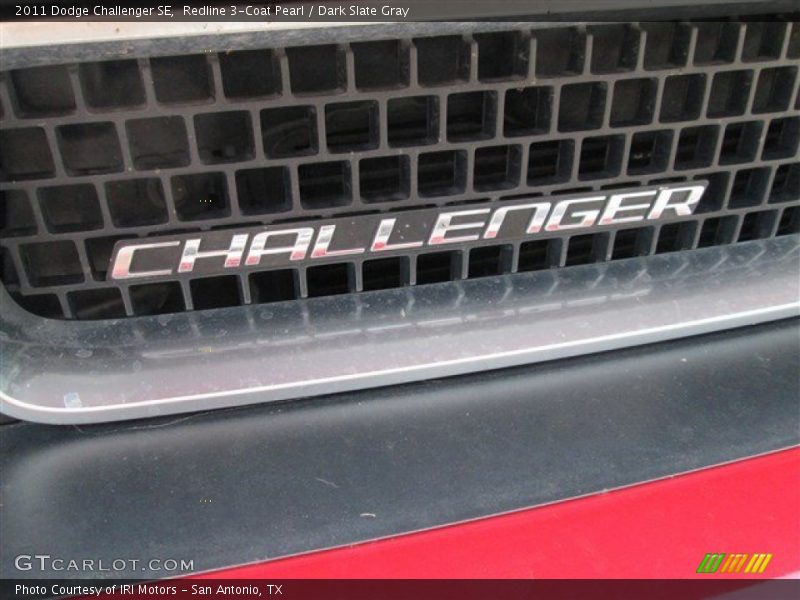 Redline 3-Coat Pearl / Dark Slate Gray 2011 Dodge Challenger SE