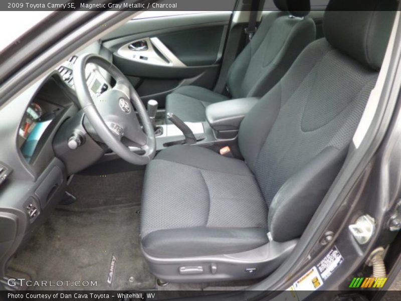 Magnetic Gray Metallic / Charcoal 2009 Toyota Camry SE