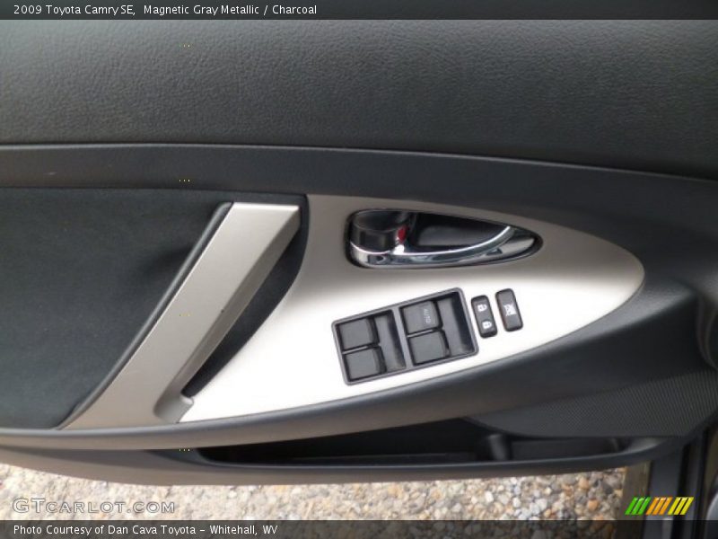 Magnetic Gray Metallic / Charcoal 2009 Toyota Camry SE