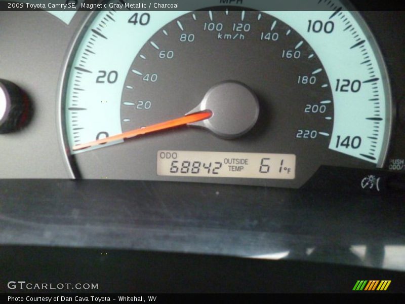 Magnetic Gray Metallic / Charcoal 2009 Toyota Camry SE