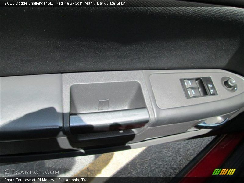 Redline 3-Coat Pearl / Dark Slate Gray 2011 Dodge Challenger SE