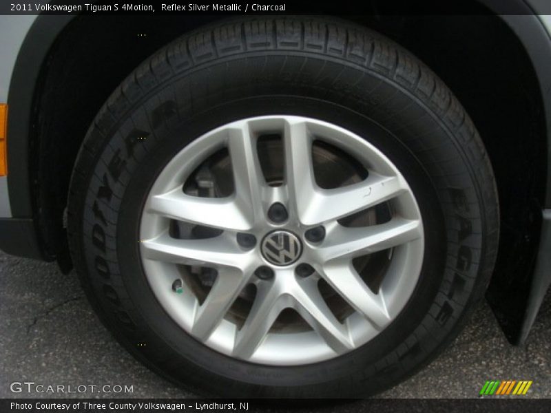 Reflex Silver Metallic / Charcoal 2011 Volkswagen Tiguan S 4Motion