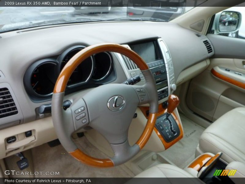 Dashboard of 2009 RX 350 AWD