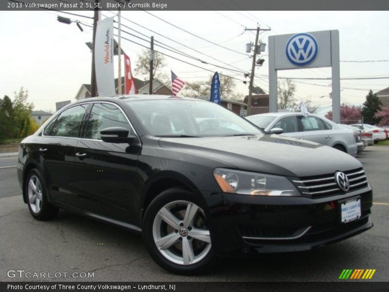 Black / Cornsilk Beige 2013 Volkswagen Passat 2.5L SE