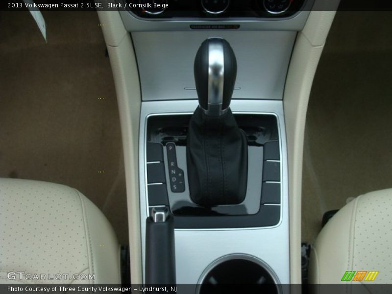 Black / Cornsilk Beige 2013 Volkswagen Passat 2.5L SE
