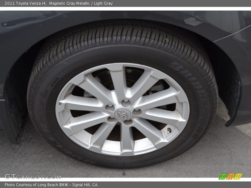 Magnetic Gray Metallic / Light Gray 2011 Toyota Venza I4