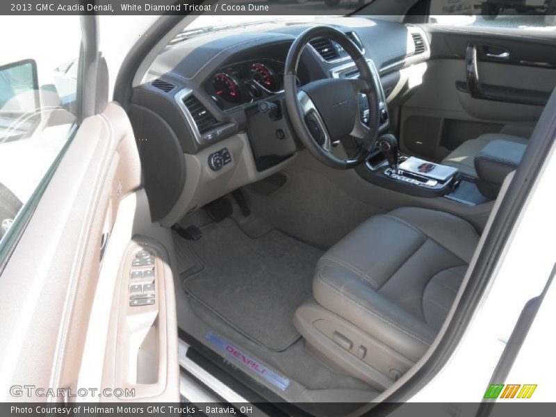 White Diamond Tricoat / Cocoa Dune 2013 GMC Acadia Denali