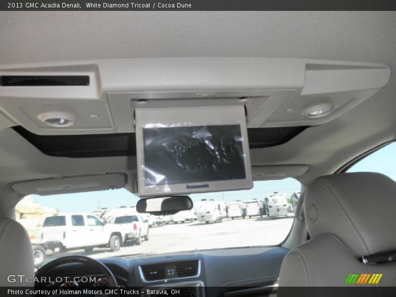 White Diamond Tricoat / Cocoa Dune 2013 GMC Acadia Denali