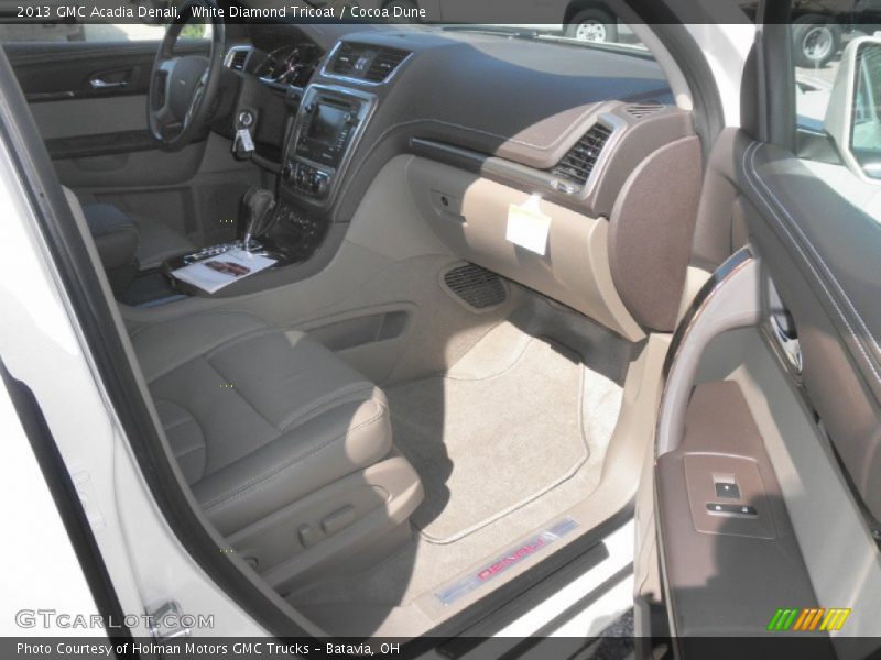 White Diamond Tricoat / Cocoa Dune 2013 GMC Acadia Denali