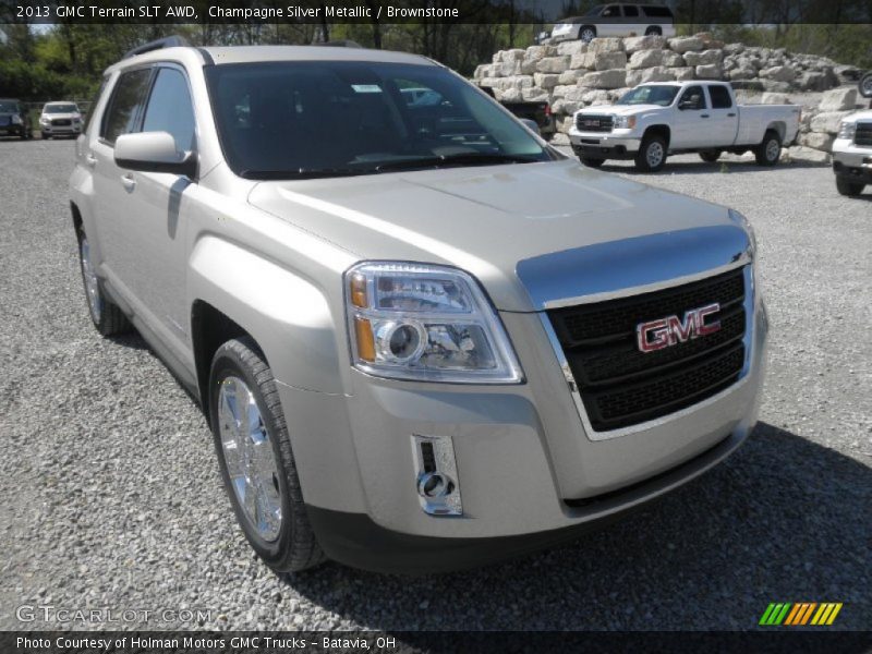 Front 3/4 View of 2013 Terrain SLT AWD