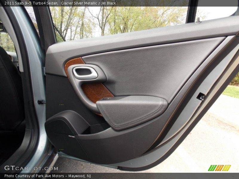 Glacier Silver Metallic / Jet Black 2011 Saab 9-5 Turbo4 Sedan