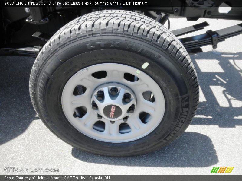 Summit White / Dark Titanium 2013 GMC Sierra 3500HD Crew Cab Chassis 4x4