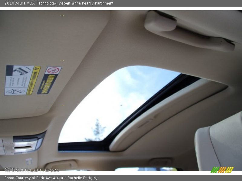 Aspen White Pearl / Parchment 2010 Acura MDX Technology