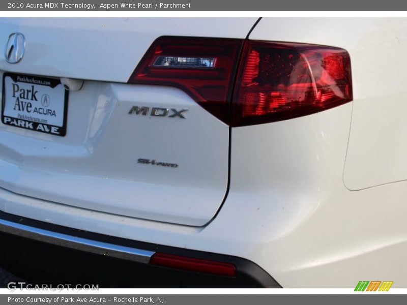 Aspen White Pearl / Parchment 2010 Acura MDX Technology