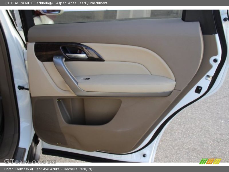 Aspen White Pearl / Parchment 2010 Acura MDX Technology