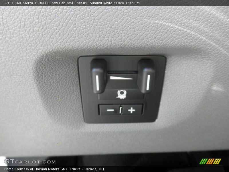 Summit White / Dark Titanium 2013 GMC Sierra 3500HD Crew Cab 4x4 Chassis