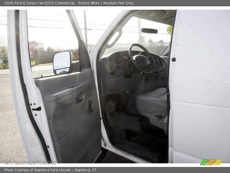 Oxford White / Medium Flint Grey 2006 Ford E Series Van E350 Commercial