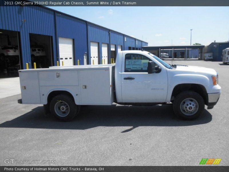 Summit White / Dark Titanium 2013 GMC Sierra 3500HD Regular Cab Chassis