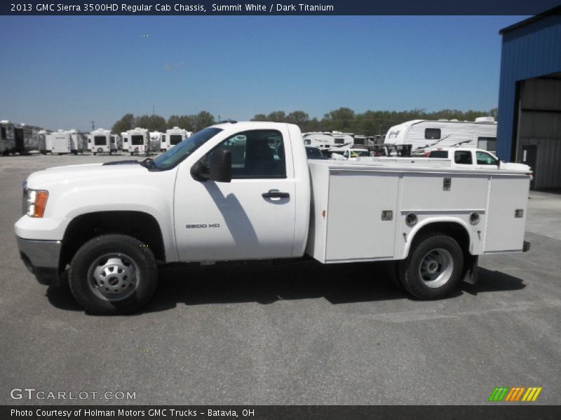 Summit White / Dark Titanium 2013 GMC Sierra 3500HD Regular Cab Chassis