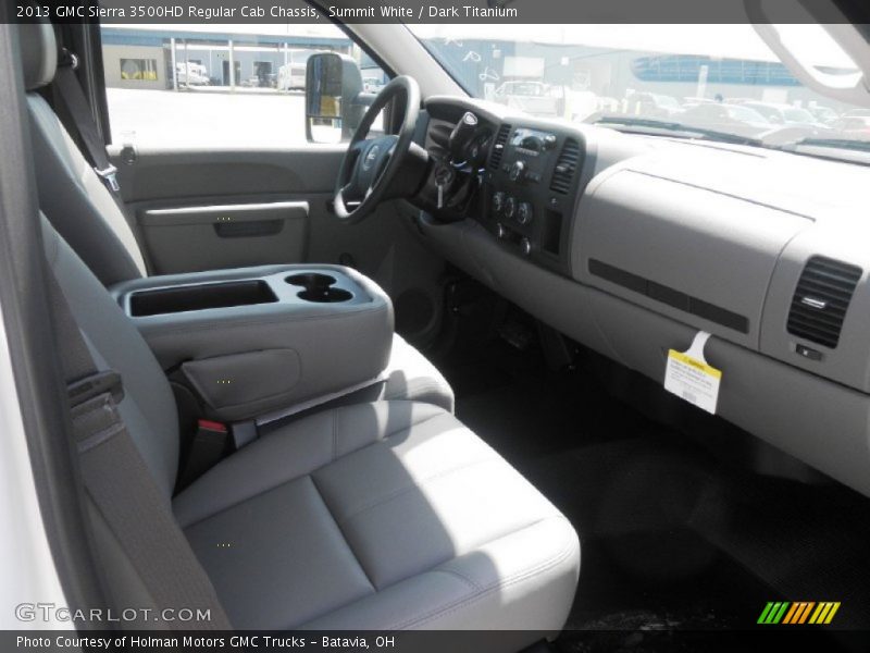 Summit White / Dark Titanium 2013 GMC Sierra 3500HD Regular Cab Chassis