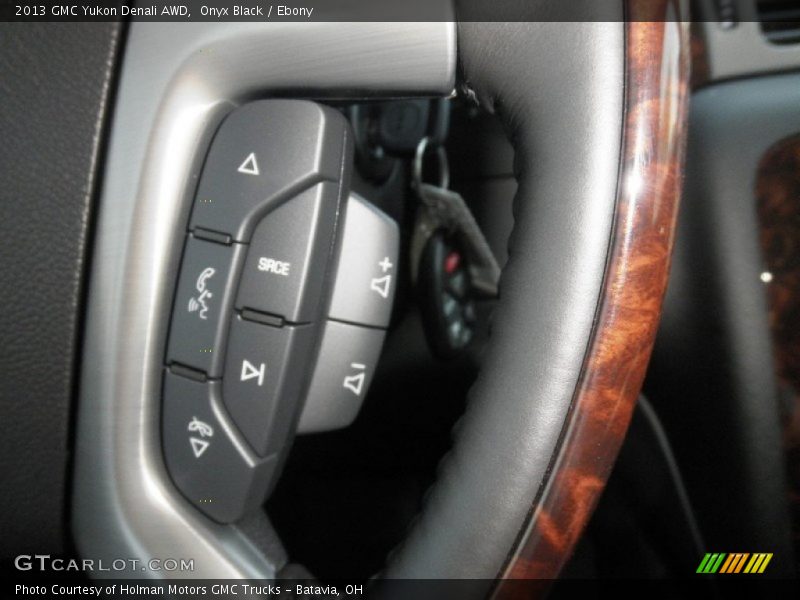 Onyx Black / Ebony 2013 GMC Yukon Denali AWD