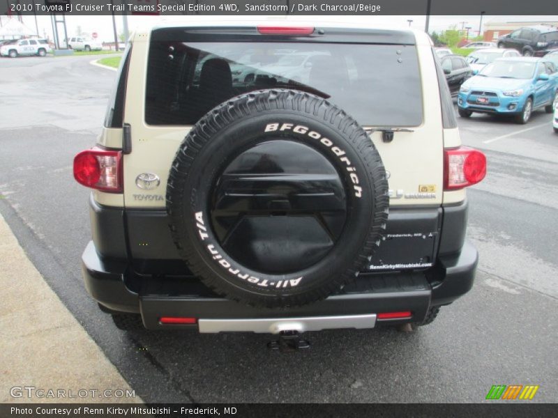 Sandstorm / Dark Charcoal/Beige 2010 Toyota FJ Cruiser Trail Teams Special Edition 4WD