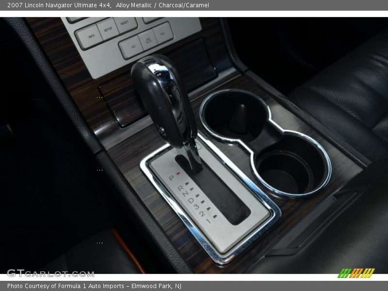 Alloy Metallic / Charcoal/Caramel 2007 Lincoln Navigator Ultimate 4x4