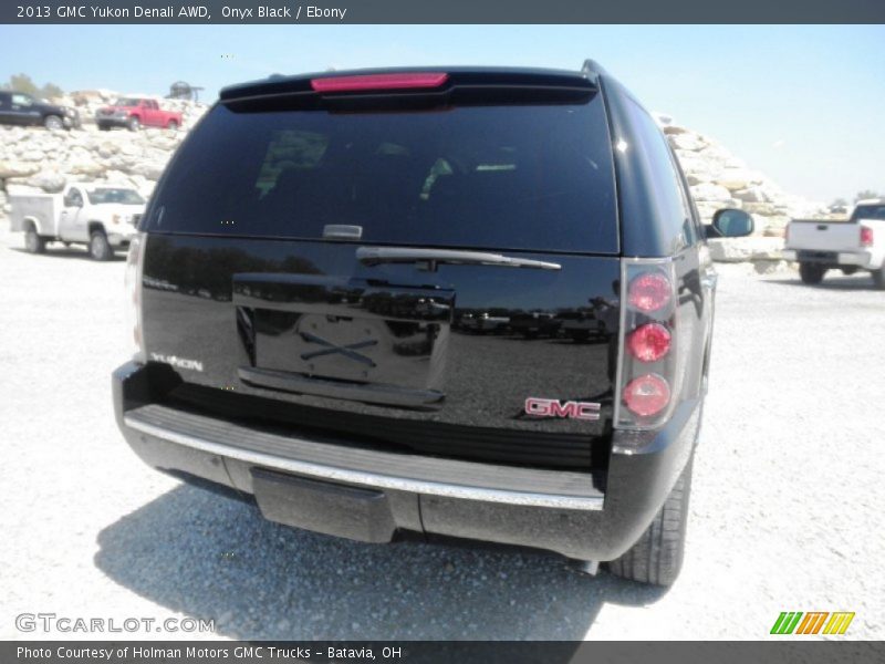 Onyx Black / Ebony 2013 GMC Yukon Denali AWD