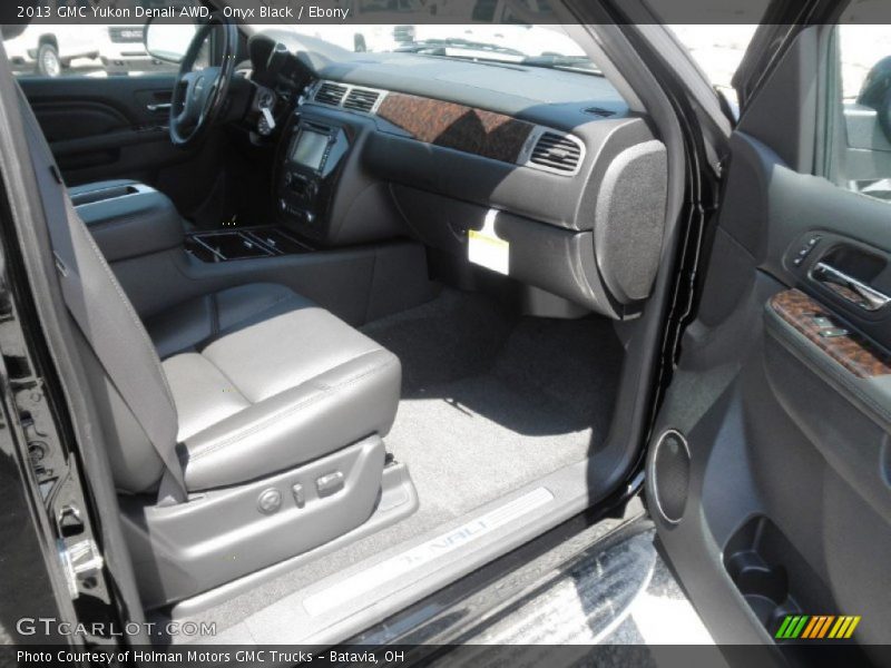Onyx Black / Ebony 2013 GMC Yukon Denali AWD